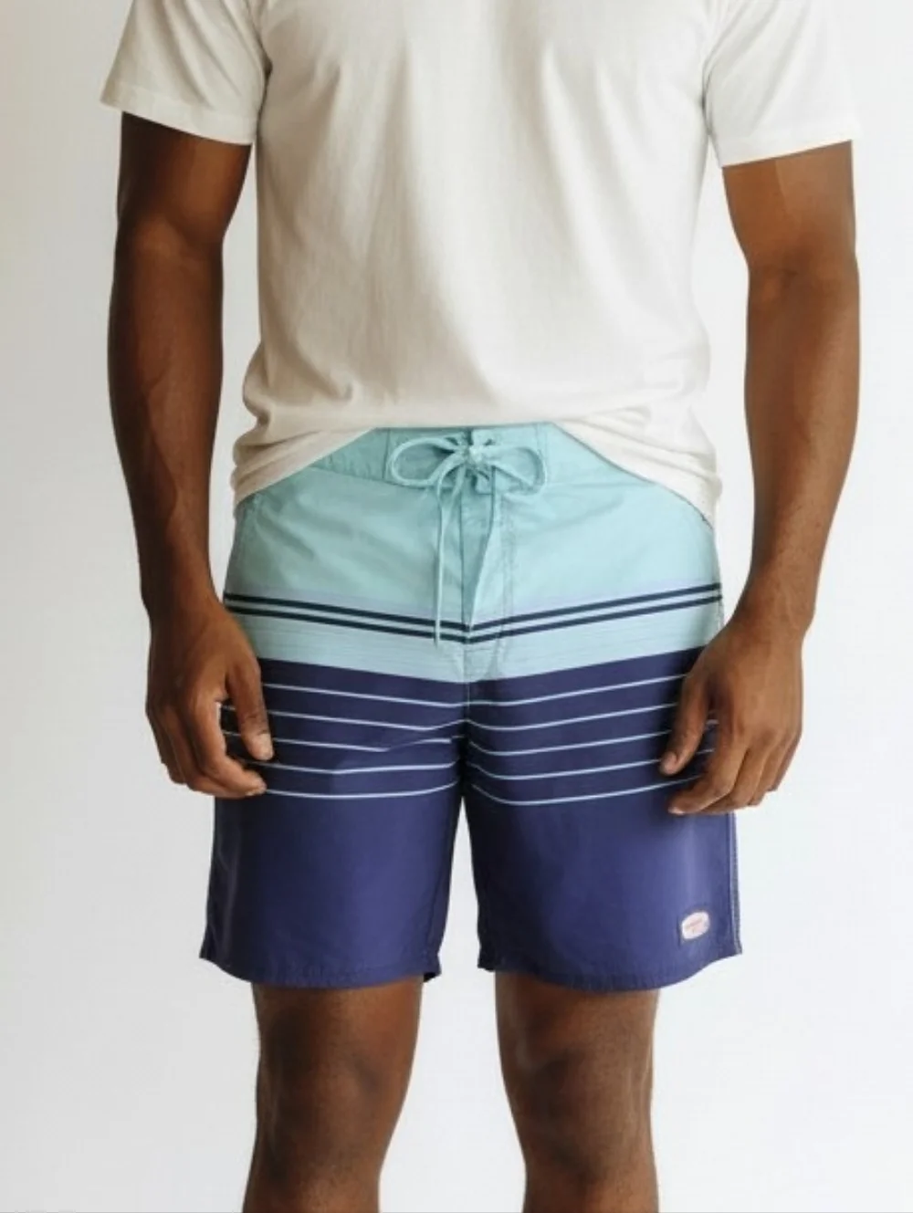 Vineyard Vines Marthas Vineyard Men’s Mint and Navy Stripe Swim Board Shorts 30